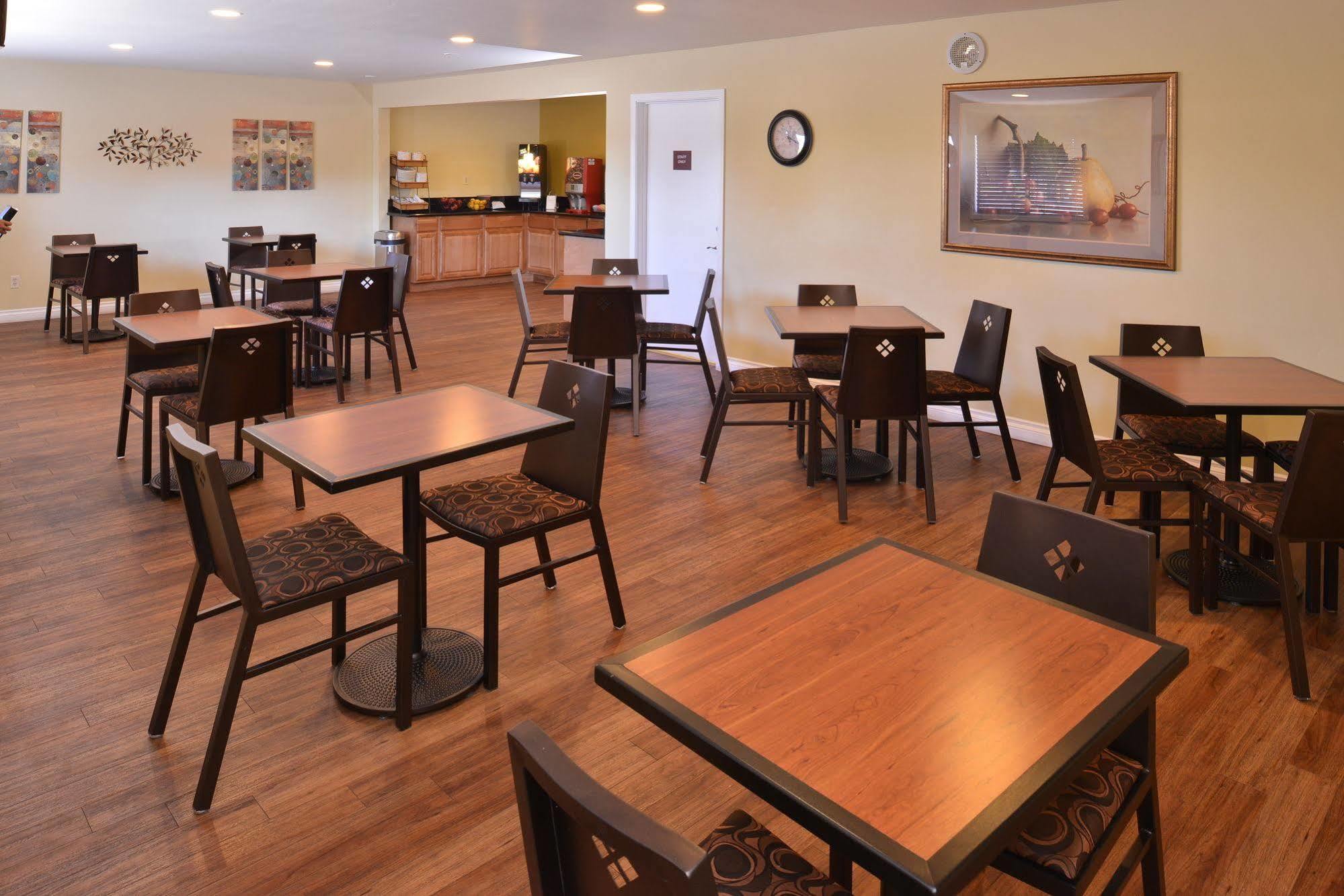 Pleasant Inn San Diego Restoran foto